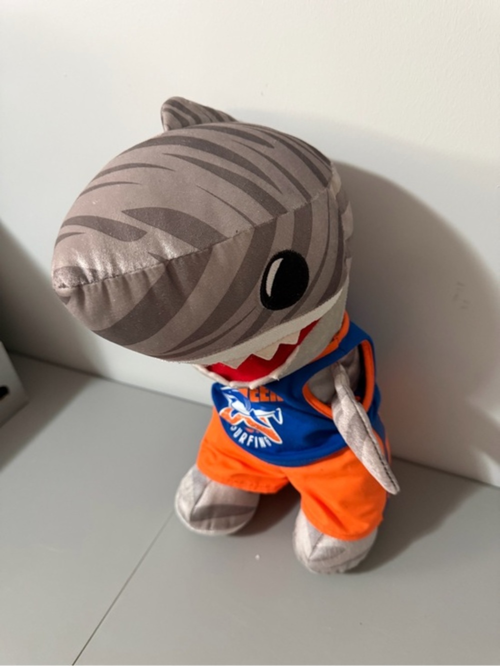 Build-A-Bear Discovery Shark Week Tiger Shark Surfing Fit Special Edition 2019